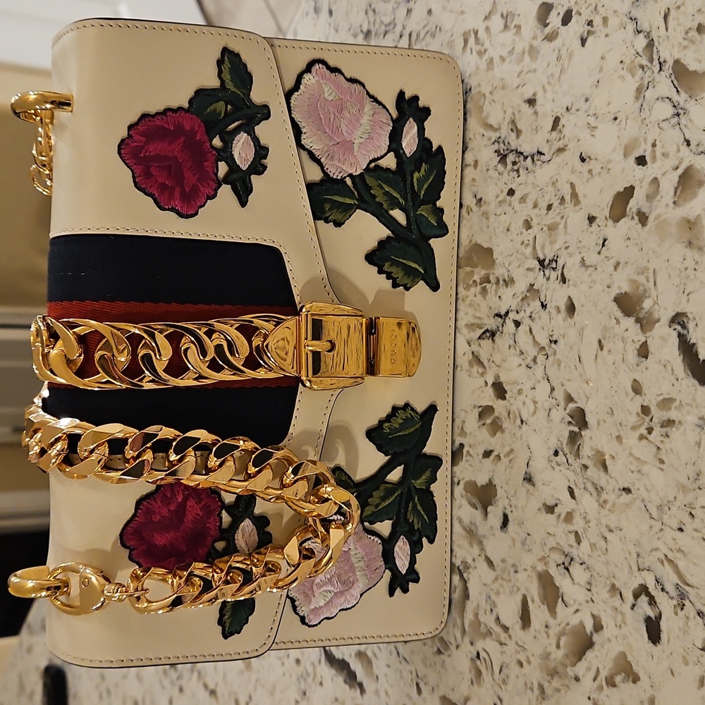 Gucci Sylvie Floral Embroidered Cream and Gold Shoulder Bag